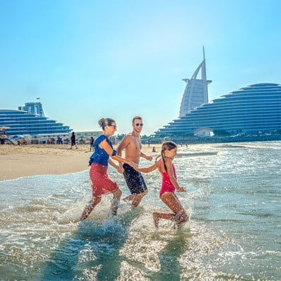 a family beach holiday in dubai header
