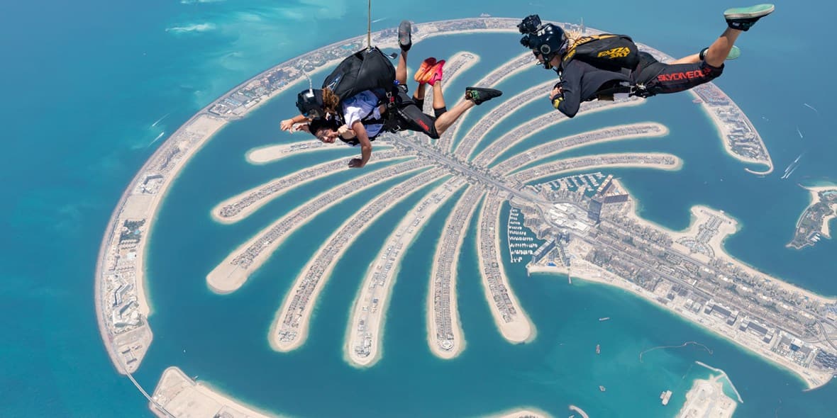 adventure-activities-in-dubai-sky-dive