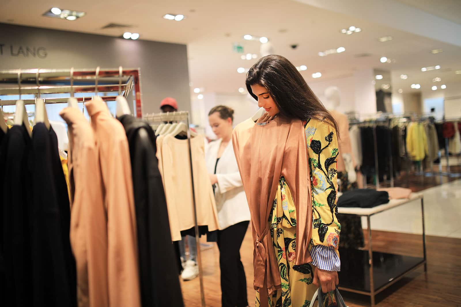 Ladies designer boutique outlet near me