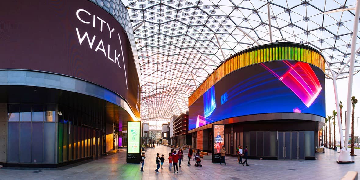 dubai-walking-guide-urban-art-city-walk