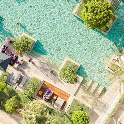 dubai best poolside restaurants swimming pool