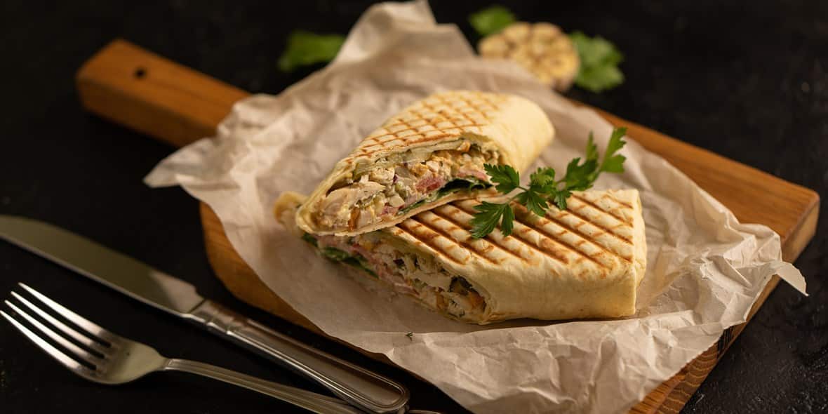 dubaibestshawarmaaroosdamascusjpg