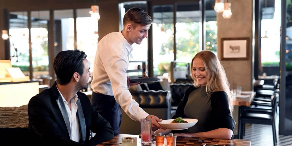 /GatherContent/article/d/dubais-most-romantic-hotels/media/dubais-most-romantic-hotels-laville-5