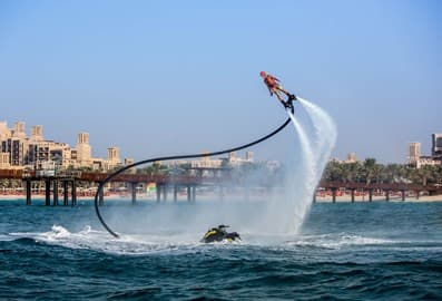 dubais-must-do-water-activities-beach-flyboard-4