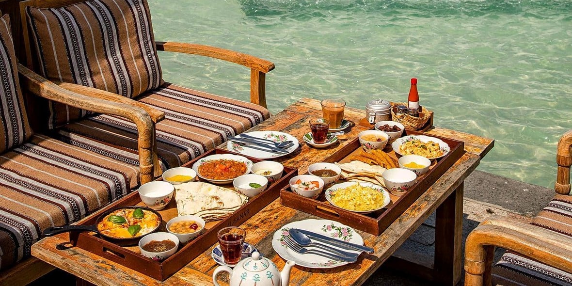 /GatherContent/article/e/emirati-breakfasts-to-try/media/emirati-breakfasts-to-try-al-fanar-dfc-5