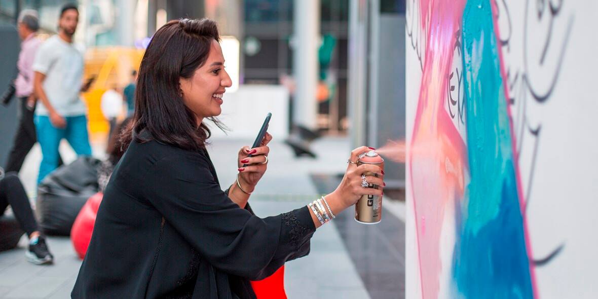 gallery-hopping-follow-dubais-art-trail-dubai-design-district-4