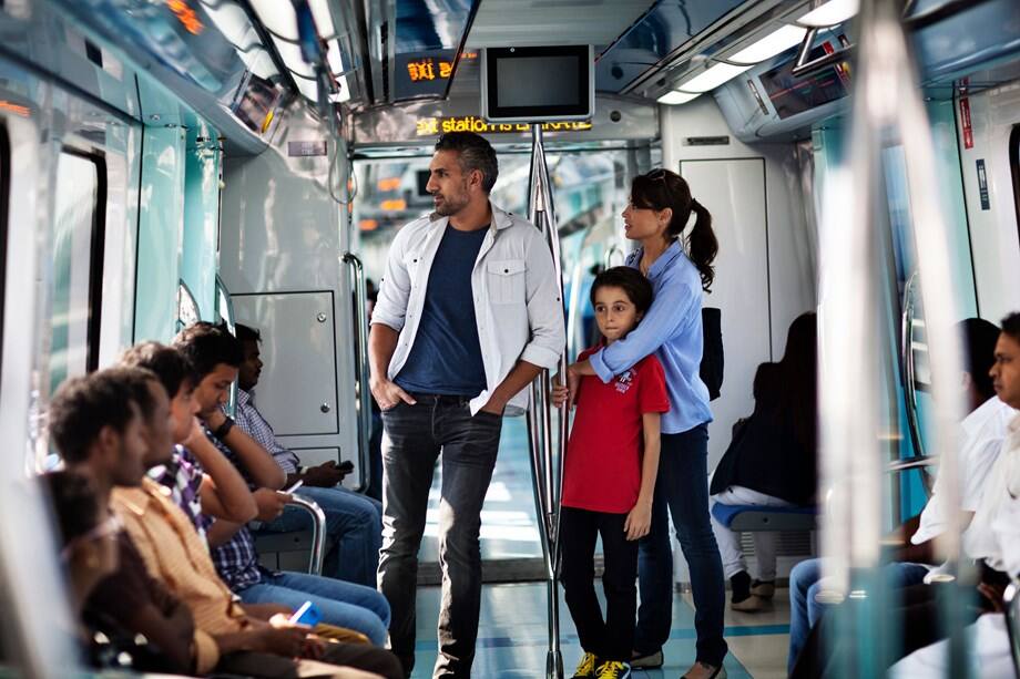 dubai tourist need to know getting-around-public-transportation-hero-dtcm-3
