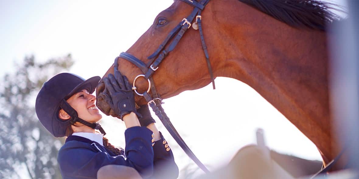 /GatherContent/article/h/how-to-celebrate-milestone-events-in-dubai/media/v2/celebrate-milestone-events-horese-riding