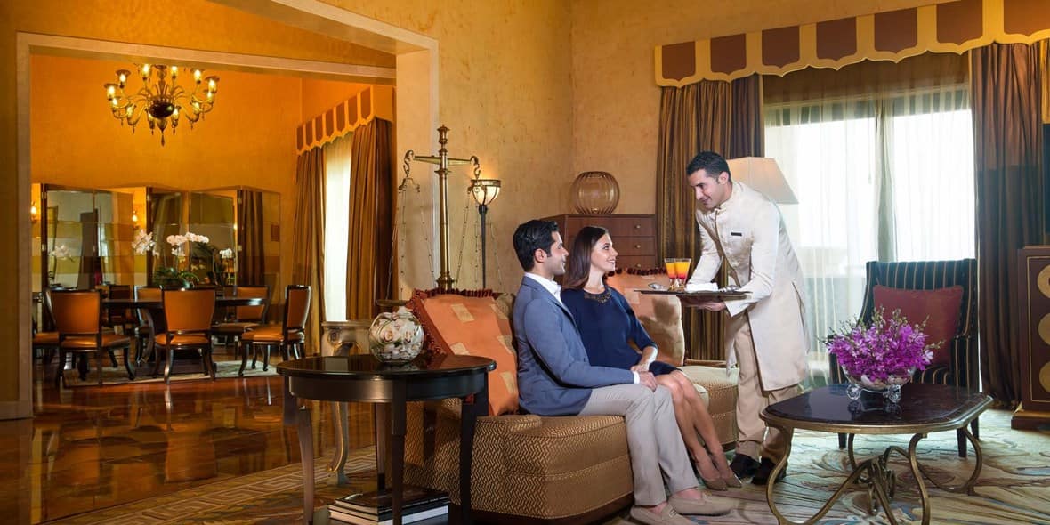 luxury-hotel-butler-services-atlantis-the-palm-3