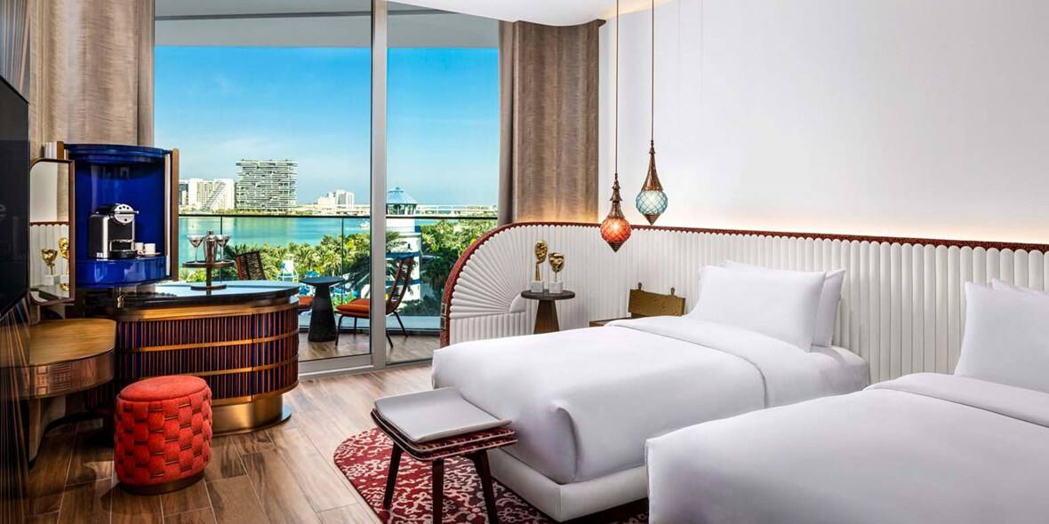 Отель W Dubai Mina Seyahi Hotel