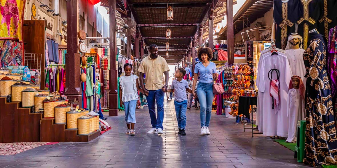 one-day-at-dubai-creek-textile-souk