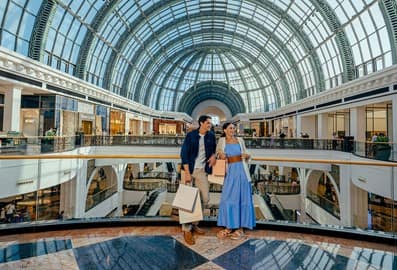 one day at moe moe shopping header