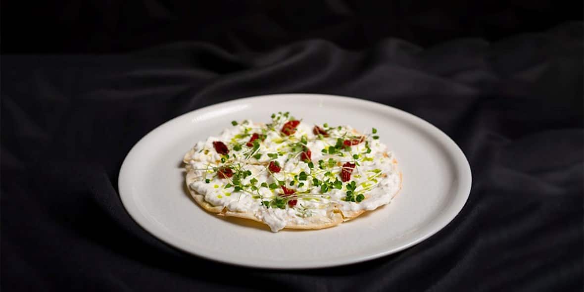 Pizzas-in-Dubai-Bella Restaurant