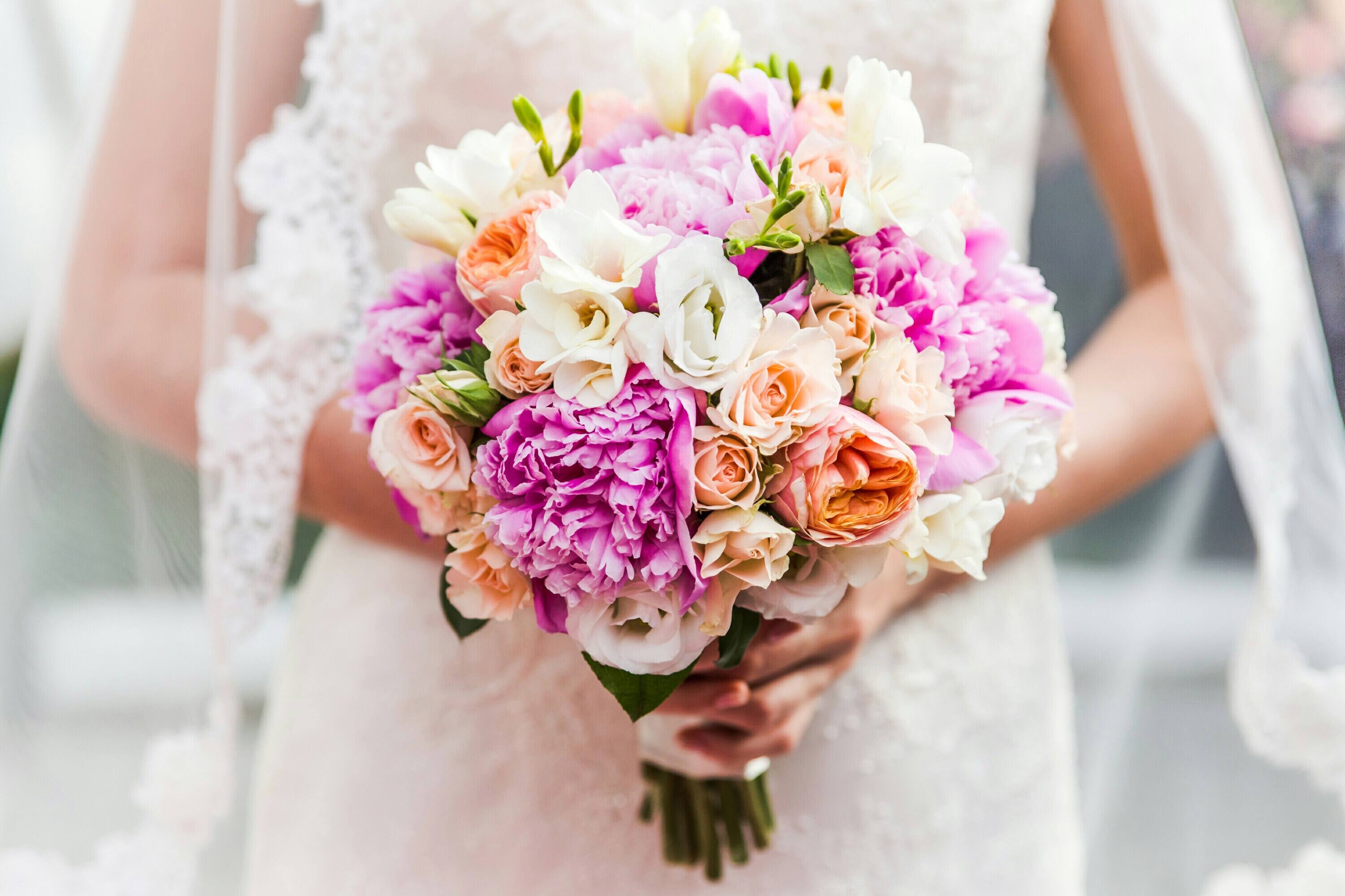 Wedding flower bouquet