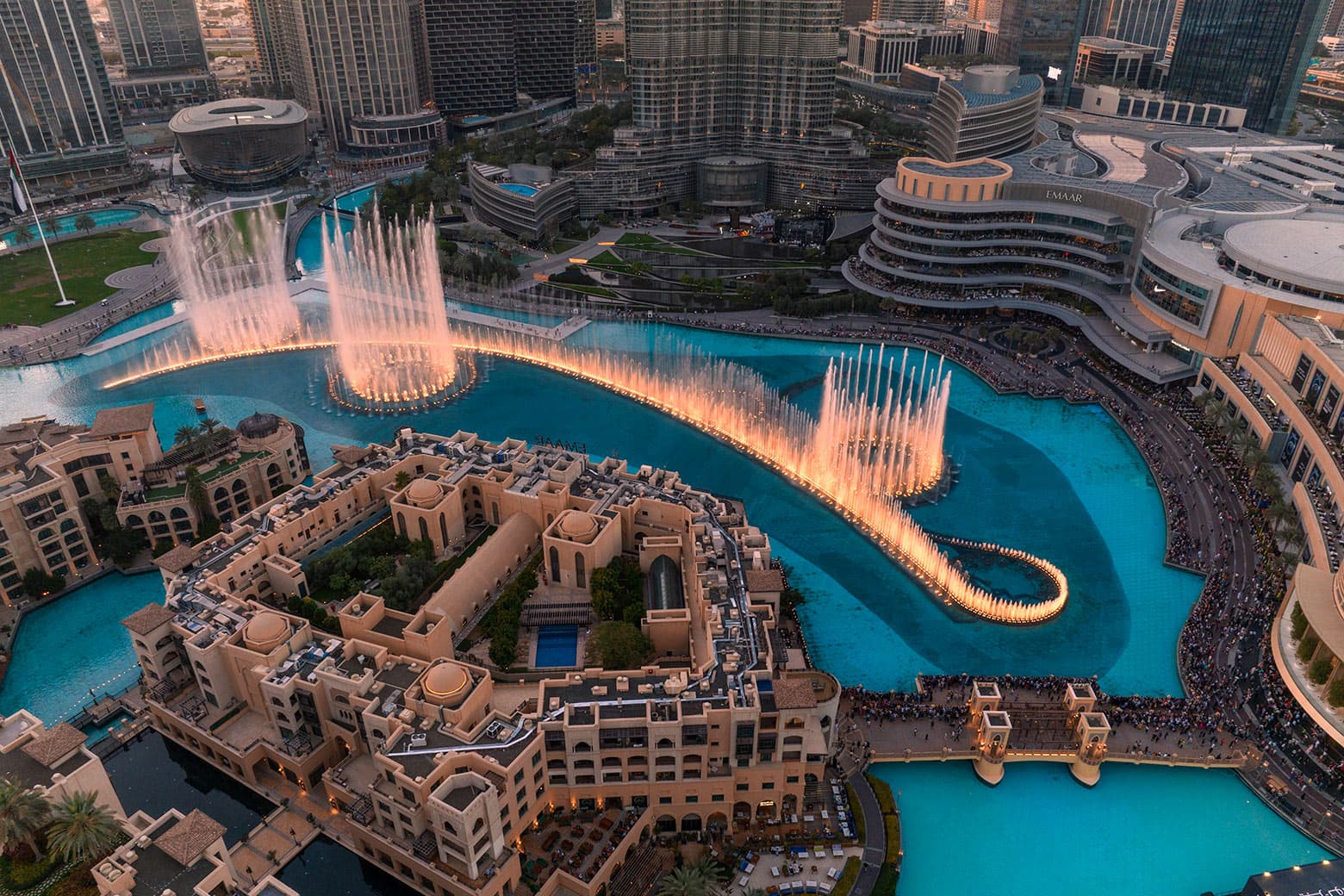 restaurants with dubai fountain views header 1