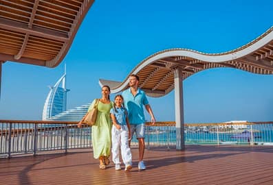 Family at Kite Beach Dubai