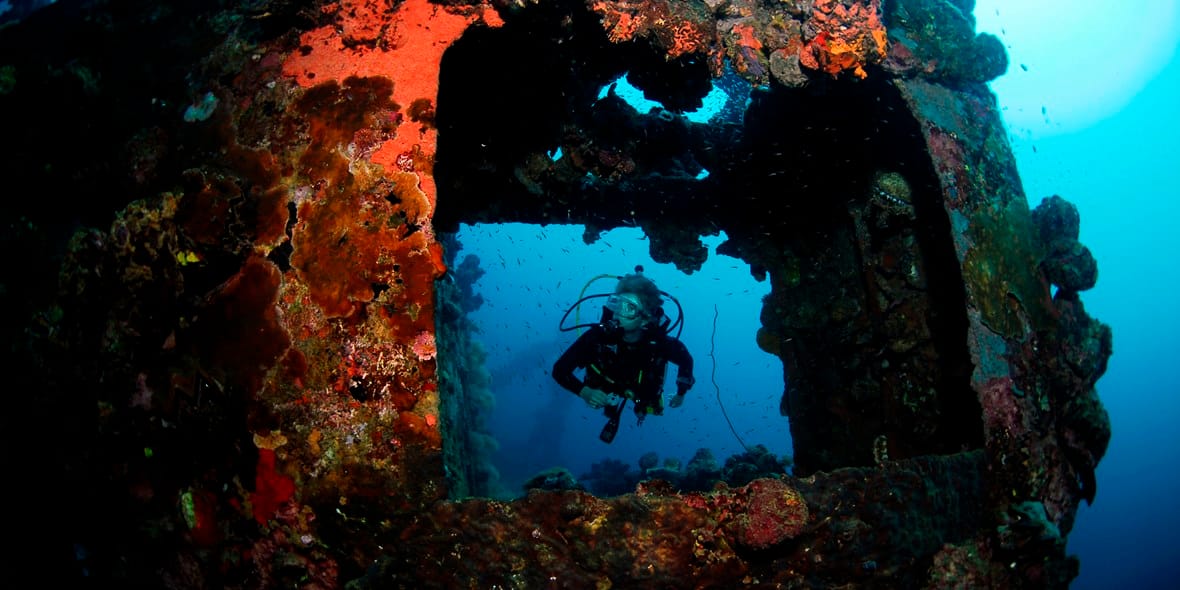 scuba-diving-dubai-getty-2