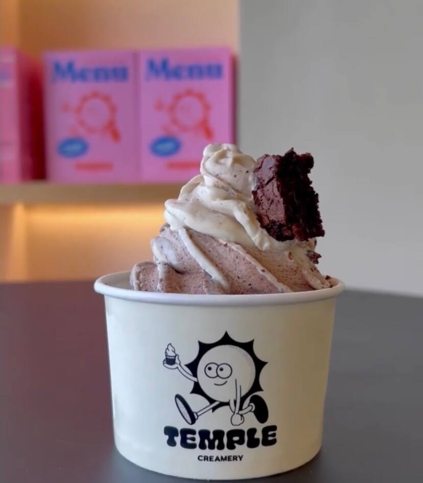 Day 2: Alfresco dining in the sun