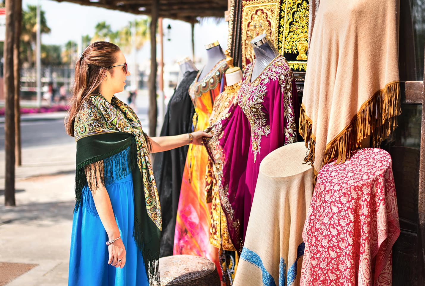 Buying Souvenirs in Dubai