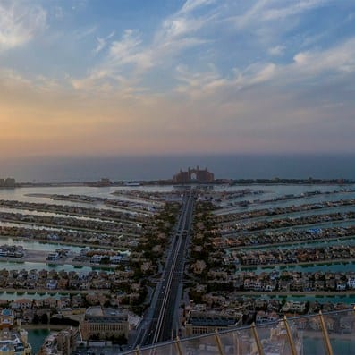palm jumeirah aerial view arabian gulf dubai