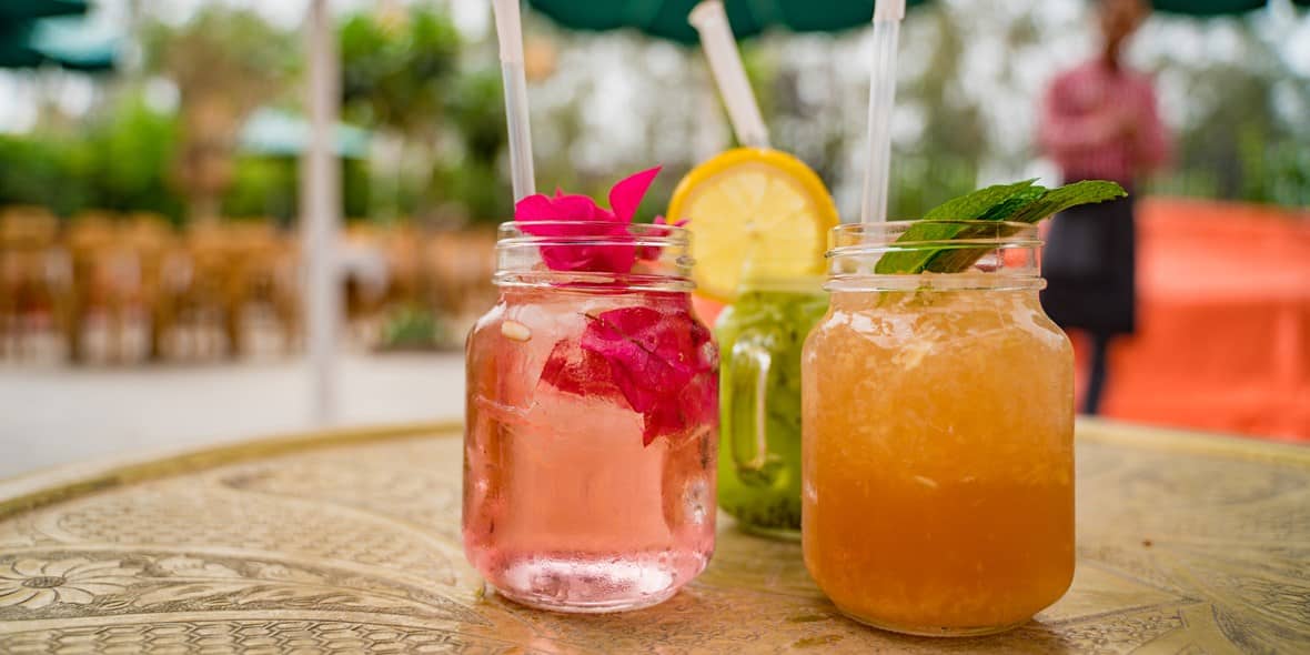 /GatherContent/article/t/traditional-arabic-drinks/media/traditional-arabic-drinks-juices-5