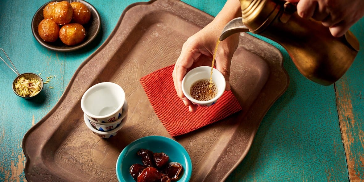 /GatherContent/article/t/traditional-arabic-drinks/traditional-arabic-drinks-coffee-2