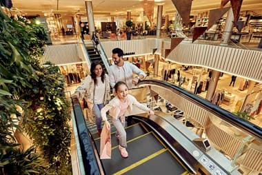 travellingwithkidsaccesingnecessitiesjpg