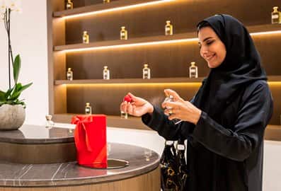 /GatherContent/article/y/your-guide-to-arabian-style-perfumes/media/v2/arabian-perfume-5