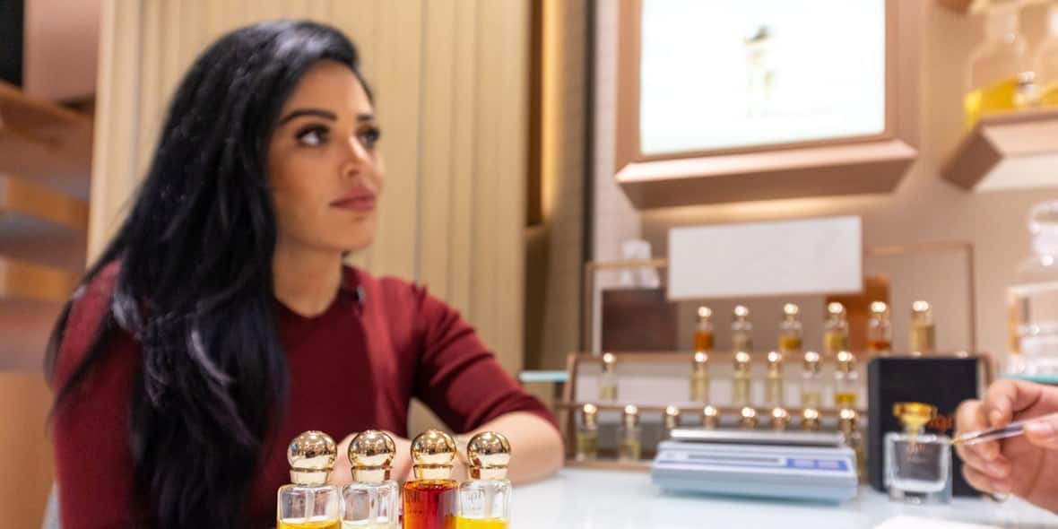 your-guide-to-arabian-style-perfumes-shop-6