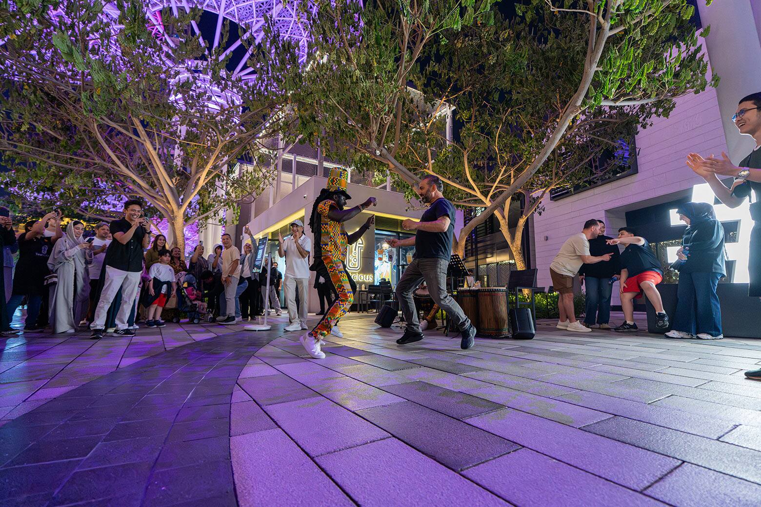 blue waters busking 3