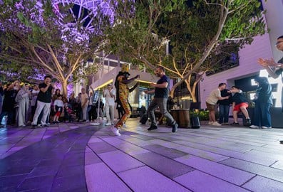 blue waters busking 3