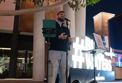 blue waters busking 4