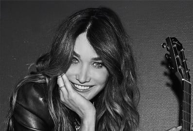 carla bruni dubai opera