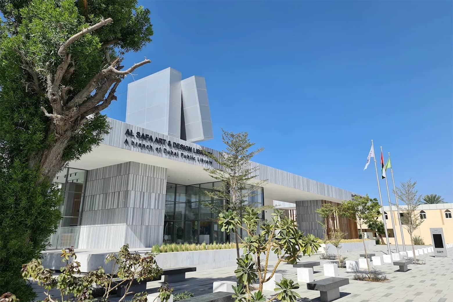 Al Safa Art & Design Library | Visit Dubai