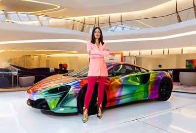 NAT BOWEN: British Artist's First Middle East Exhibition & collaboration with McLaren