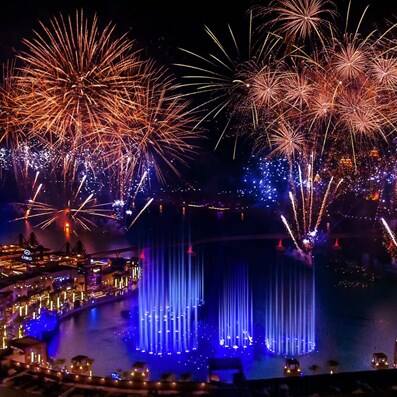 NYE A Cappella The Pointe Firework Fountain Show at Palm Jumeirah Dubai