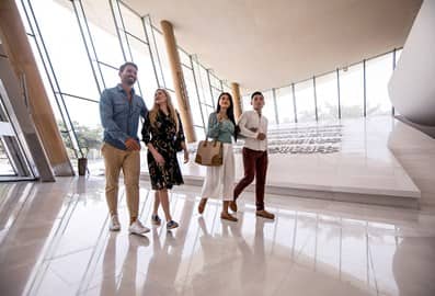 observers of change art from the uae