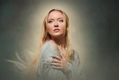 zara larsson at global village