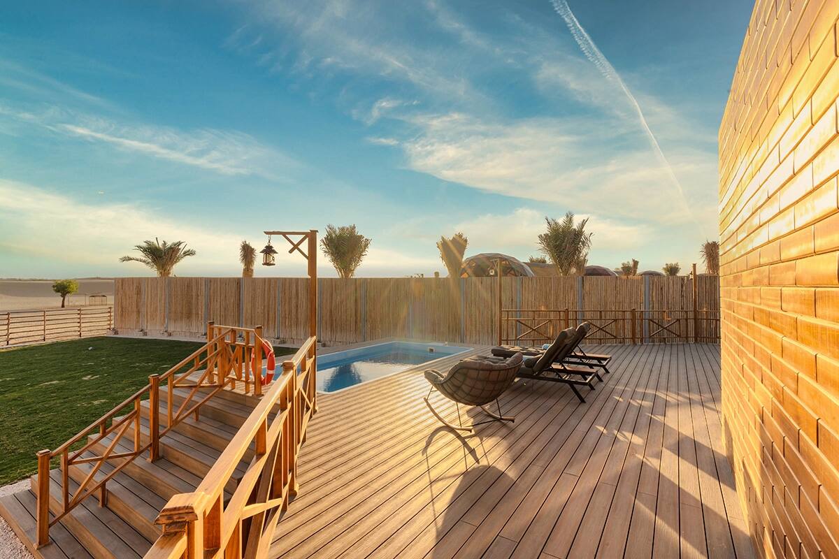 Al Marmoom Domes garden swimming pool