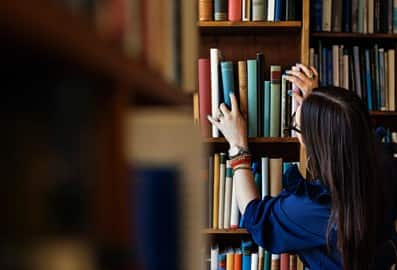 Al Rashidiya Public Library in Dubai