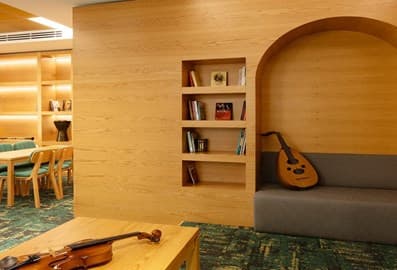 The Arabic Music Institute in Downtown Dubai offers lessons for traditional Arabic instruments.