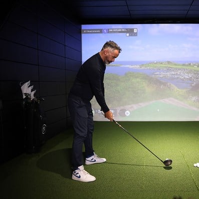 five iron golf dubai venue 3