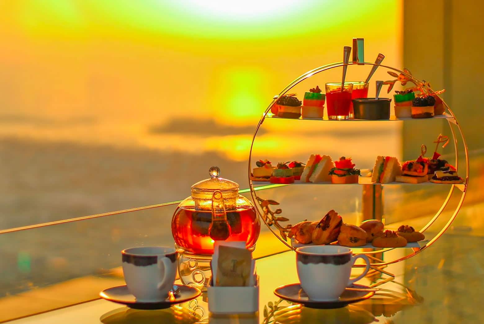highest-view-lounge-high-tea-in-dubai-visit-dubai