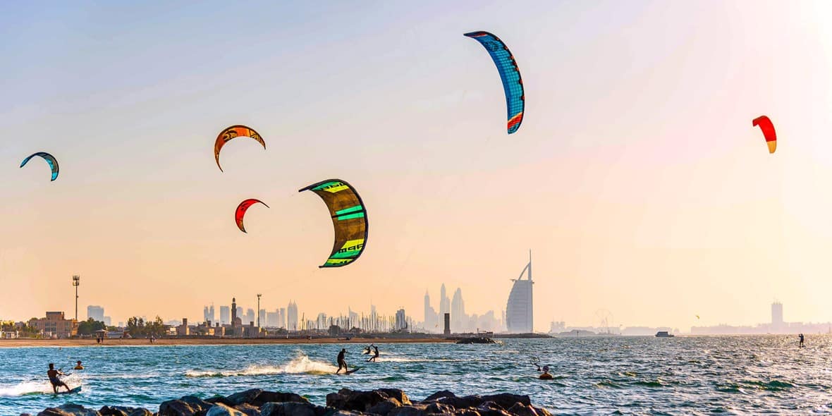 Kitesurfing in Dubai