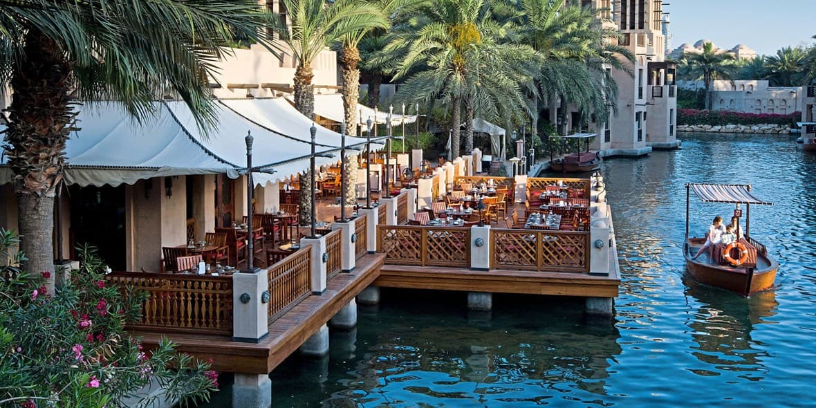 Бронирование столика. 7 лучших ресторанов высокой кухни в Дубае.