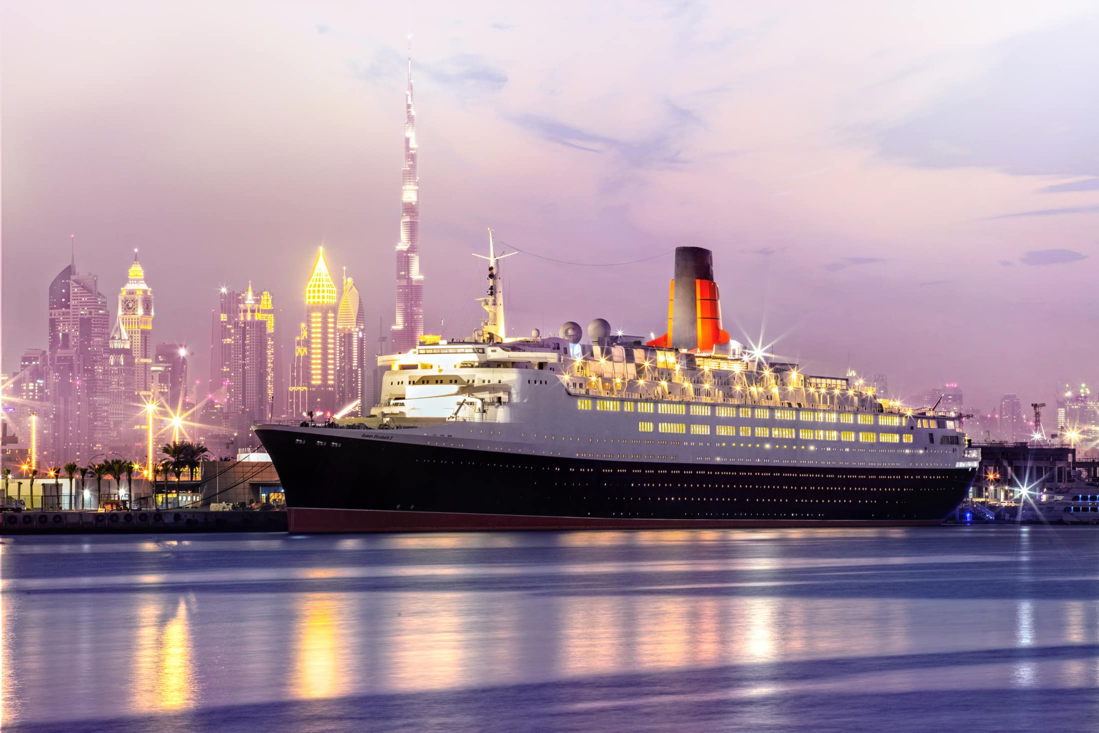 cruise ships around dubai