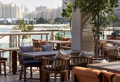 ria restaurant and beach bar