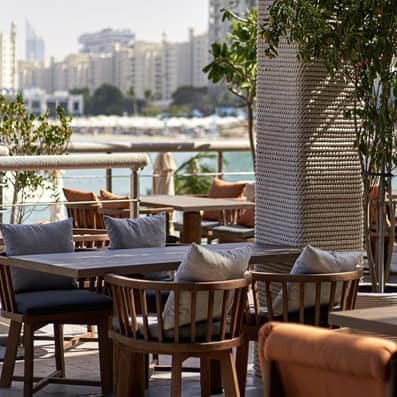 ria restaurant and beach bar