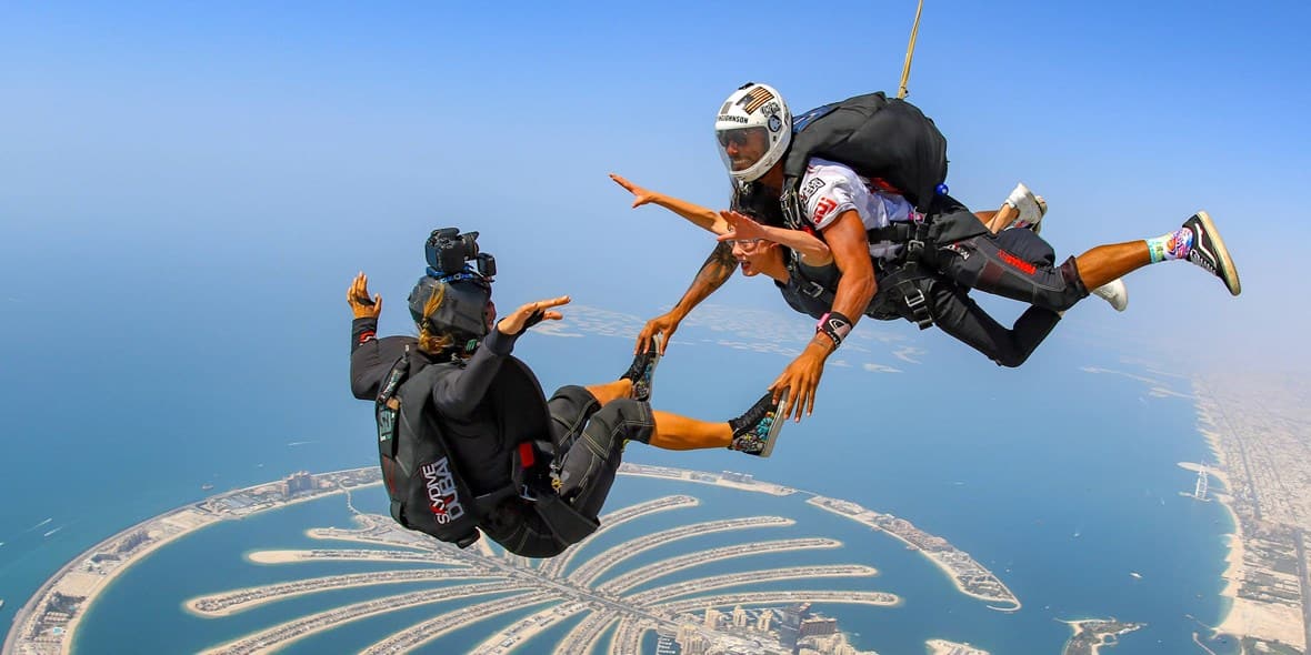 Skydiving in Dubai over the Palm