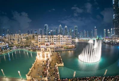 Souk Al Bahar in Dubai